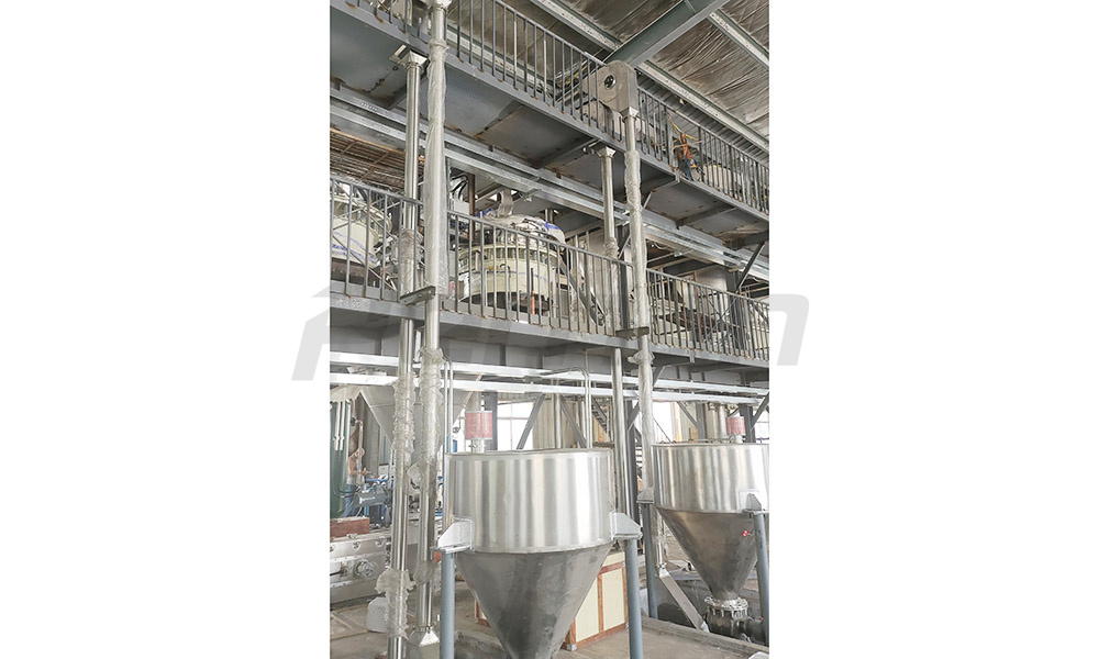 某公司管鏈機(jī)項(xiàng)目現(xiàn)場